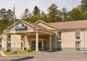 Days Inn by Wyndham Phenix City Near Fort Benning