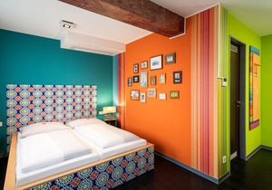 Food Hotel