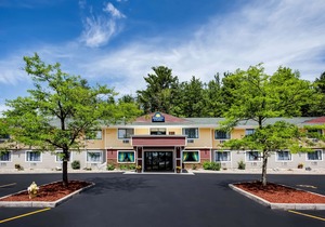 Days Inn & Suites by Wyndham Stevens Point