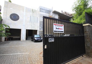 RedDoorz Near Cilandak Town Square