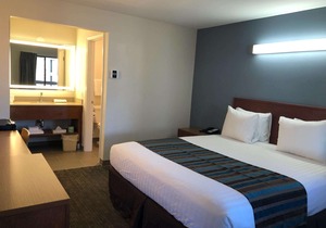 Good Nite Inn Fremont