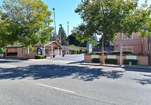 Americas Best Value Inn - Sky Ranch