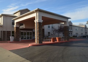 Comfort Inn & Suites Junction City - near Fort Riley