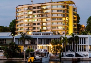 Cullen Bay Resort