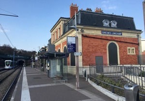 Premiere Classe Paris Ouest Pont de Suresnes