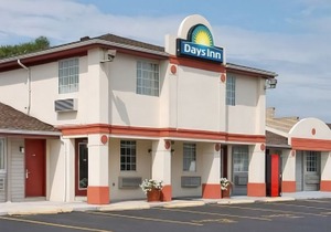 Days Inn by Wyndham Plymouth