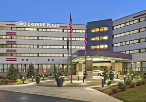 Crowne Plaza Lansing West, an Ihg Hotel