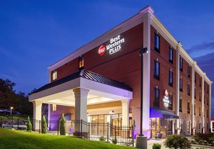 Best Western Plus College Park Hotel