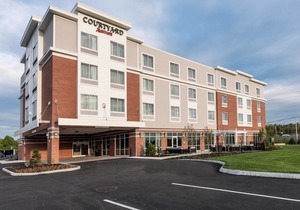 Courtyard by Marriott Boston Littleton