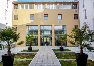 Comfort Suites Pau Idron