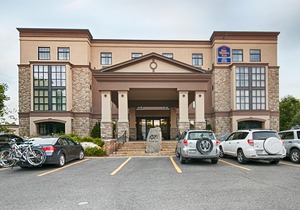 Best Western Plus Perth Parkside Inn & Spa
