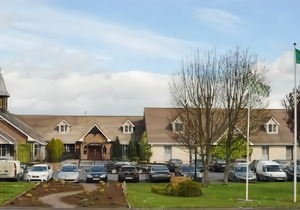 Treacys Oakwood Hotel