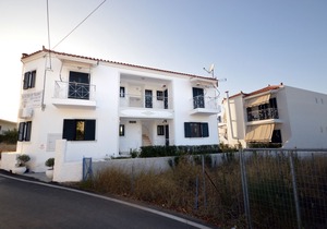 Koukounari Apartments