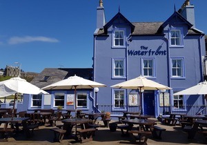 The Waterfront Hotel & Bistro