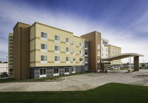 Fairfield Inn & Suites by Marriott Milwaukee West