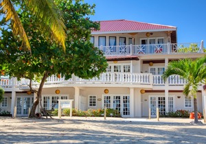 The Colonial at Jaguar Reef
