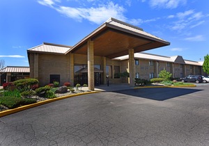 Best Western Plus Ahtanum Inn
