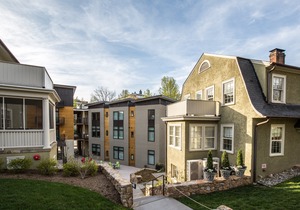 Oakhurst Inn