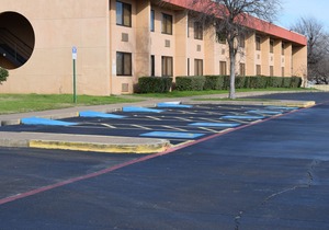 Days Inn by Wyndham Sherman
