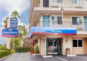 Howard Johnson by Wyndham San Diego Hotel Circle