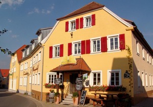 Landhotel Und Weingasthof Schwarzer Adler