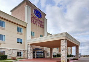 Quality Suites Near Cedar Creek Lake