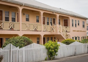 Connie's Comfort Suites