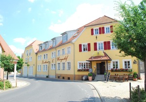 Landhotel Und Weingasthof Schwarzer Adler