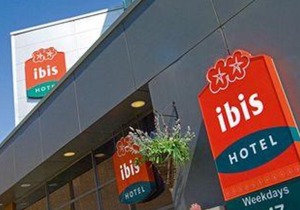 Ibis Chartres Ouest Luce