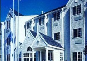 Microtel Inn & Suites by Wyndham Rochester North Mayo Clinic