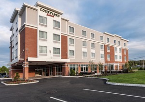 Courtyard by Marriott Boston Littleton