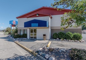 Country Inn & Suites by Radisson, La Crosse, WI