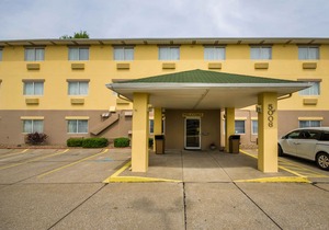 Quality Inn East Evansville