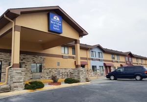 Americas Best Value Inn & Suites Harrisonville