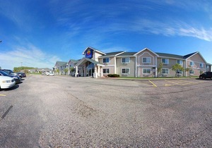 Comfort Inn & Suites Jackson - West Bend
