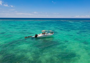 Bon Azur Beachfront Suites & Penthouses by Lov Mauritius