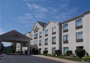 Days Inn & Suites by Wyndham Onalaska/La Crosse