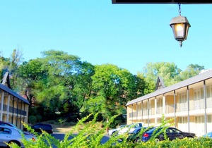 West Gate Inn Nyack