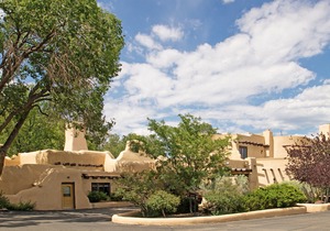 Sagebrush Inn & Suites