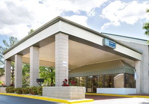 Days Inn by Wyndham Hoover Birmingham