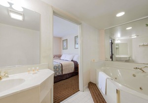 Days Inn by Wyndham Yadkinville