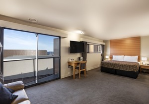 The Old Woolstore Apartment Hotel