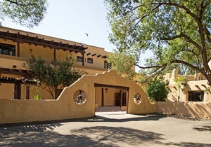 Sagebrush Inn & Suites