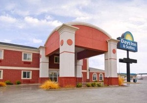 Days Inn & Suites by Wyndham Dumas