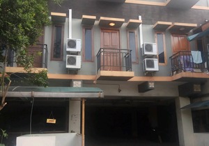 RedDoorz Plus Near Ciputra World Kuningan 2