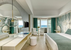 The Ivi Mare - Designed for Adults