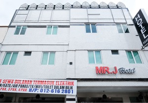 OYO 718 MR J Hotel Wakaf Che Yeh 1