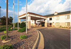 Comfort Inn & Suites Black River Falls I-94