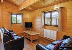 3 bedroom accommodation in Wenhaston, Halesworth