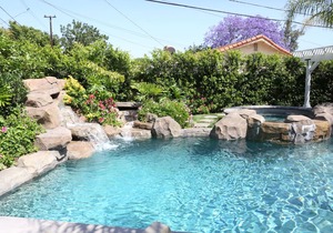 Incredible 5 Bedroom, 4 Bath, Rock Pool & Jacuzzi Home, 1/2 Mile Walk To Disney